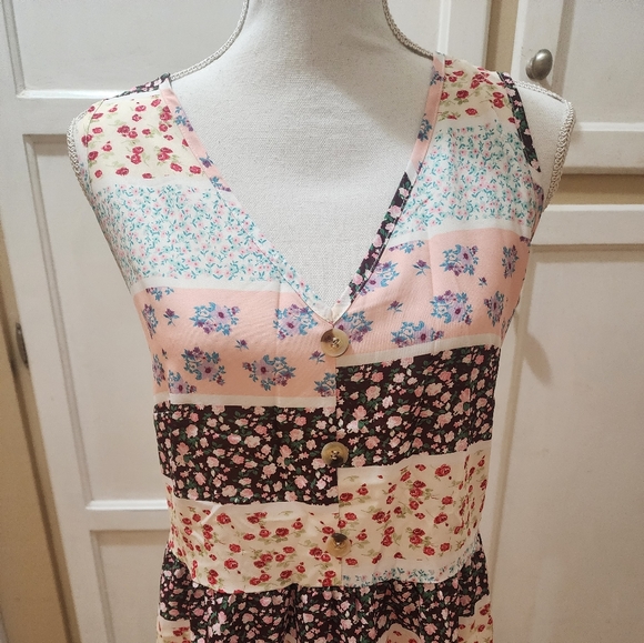 SHEIN Women's LUNE Ditsy Floral Print Sleeveless Dress NWT - Picture 4 of 13